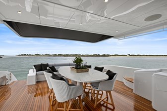 2022 WARREN YACHTS 87 Skylounge Motor Yacht - photo 13