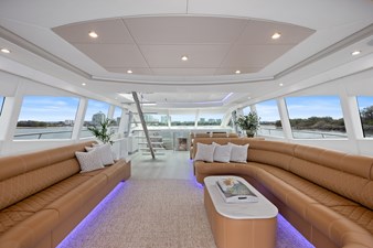 2022 WARREN YACHTS 87 Skylounge Motor Yacht - photo 14