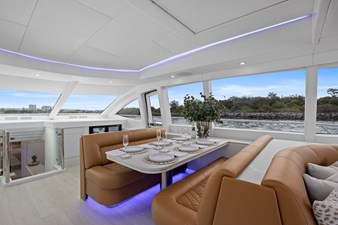 2022 WARREN YACHTS 87 Skylounge Motor Yacht - photo 18