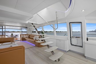 2022 WARREN YACHTS 87 Skylounge Motor Yacht - photo 19
