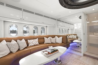 2022 WARREN YACHTS 87 Skylounge Motor Yacht - photo 25