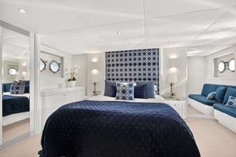 2022 WARREN YACHTS 87 Skylounge Motor Yacht - photo 26