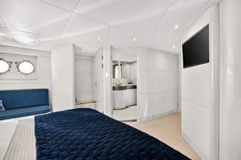 2022 WARREN YACHTS 87 Skylounge Motor Yacht - photo 28
