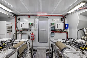 2022 WARREN YACHTS 87 Skylounge Motor Yacht - photo 42