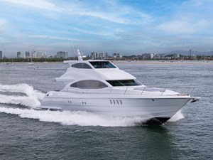 2022 WARREN YACHTS 87 Skylounge Motor Yacht - photo 45