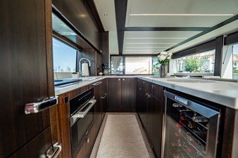 2025 SUNSEEKER 76 Yacht - photo 52