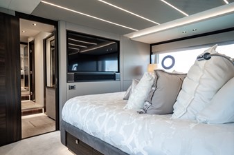 2025 SUNSEEKER 76 Yacht - photo 63