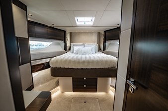 2025 SUNSEEKER 76 Yacht - photo 73