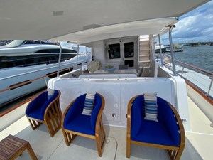 2003 NEW ENGLAND BOATWORKS Enclosed Raised Pilothouse - photo 4