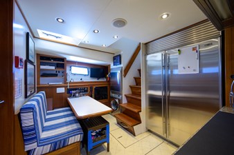 2003 NEW ENGLAND BOATWORKS Enclosed Raised Pilothouse - photo 18