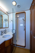 2003 NEW ENGLAND BOATWORKS Enclosed Raised Pilothouse - photo 25