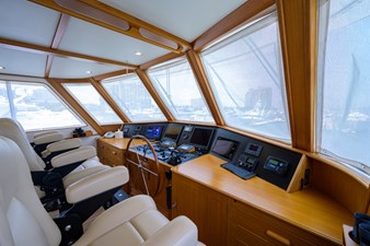 2003 NEW ENGLAND BOATWORKS Enclosed Raised Pilothouse - photo 35