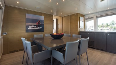 2016 HARGRAVE CUSTOM YACHTS Flybridge Motor Yacht - photo 5