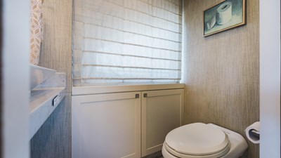 2016 HARGRAVE CUSTOM YACHTS Flybridge Motor Yacht - photo 8