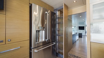 2016 HARGRAVE CUSTOM YACHTS Flybridge Motor Yacht - photo 14