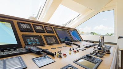 2016 HARGRAVE CUSTOM YACHTS Flybridge Motor Yacht - photo 20