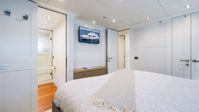 2016 HARGRAVE CUSTOM YACHTS Flybridge Motor Yacht - photo 34