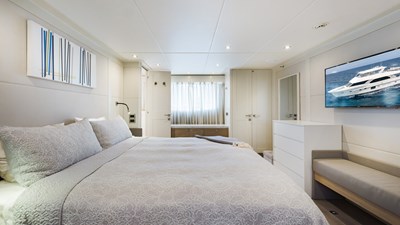 2016 HARGRAVE CUSTOM YACHTS Flybridge Motor Yacht - photo 41