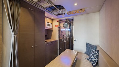 2016 HARGRAVE CUSTOM YACHTS Flybridge Motor Yacht - photo 75