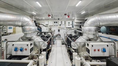 2016 HARGRAVE CUSTOM YACHTS Flybridge Motor Yacht - photo 83