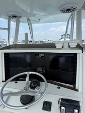 2006 VENTURE MARINE 2006 Venture 34 Center Console  - photo 1