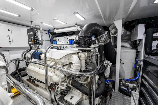 2017 PRINCESS YACHTS