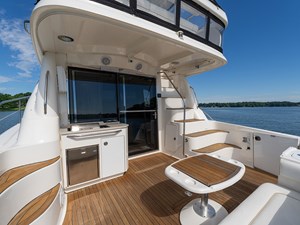 2010 SEA RAY 580 Sedan Bridge - photo 5