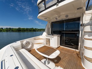 2010 SEA RAY 580 Sedan Bridge - photo 16