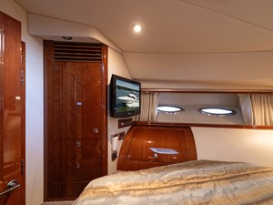 2010 SEA RAY 580 Sedan Bridge - photo 43