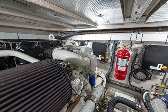 2010 SEA RAY 580 Sedan Bridge - photo 52