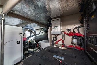 2010 SEA RAY 580 Sedan Bridge - photo 55