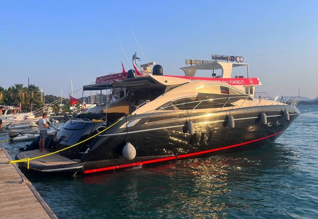2009 SUNSEEKER Predator 64