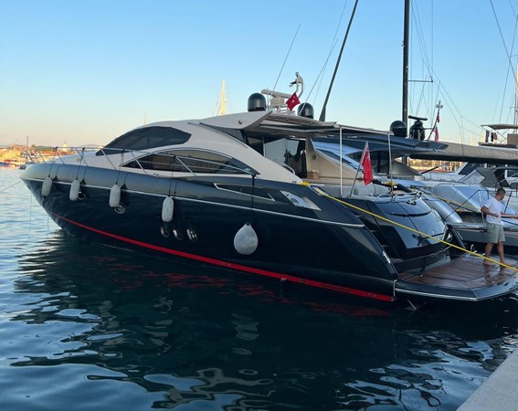 2009 SUNSEEKER Predator 64