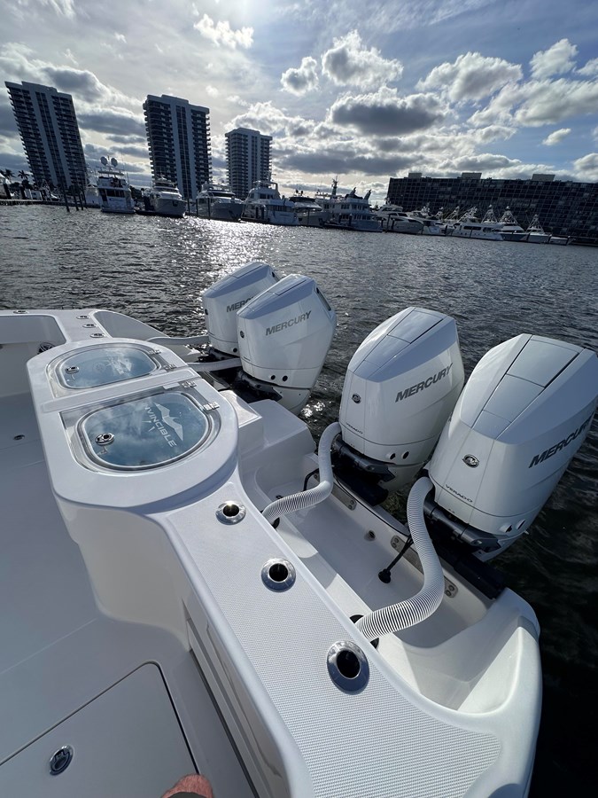 40' Invincible
