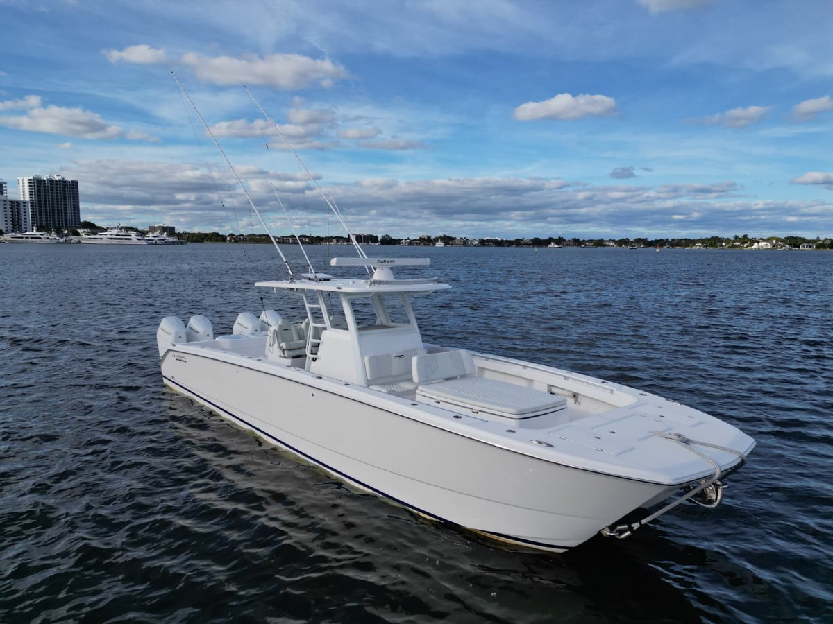 40' Invincible