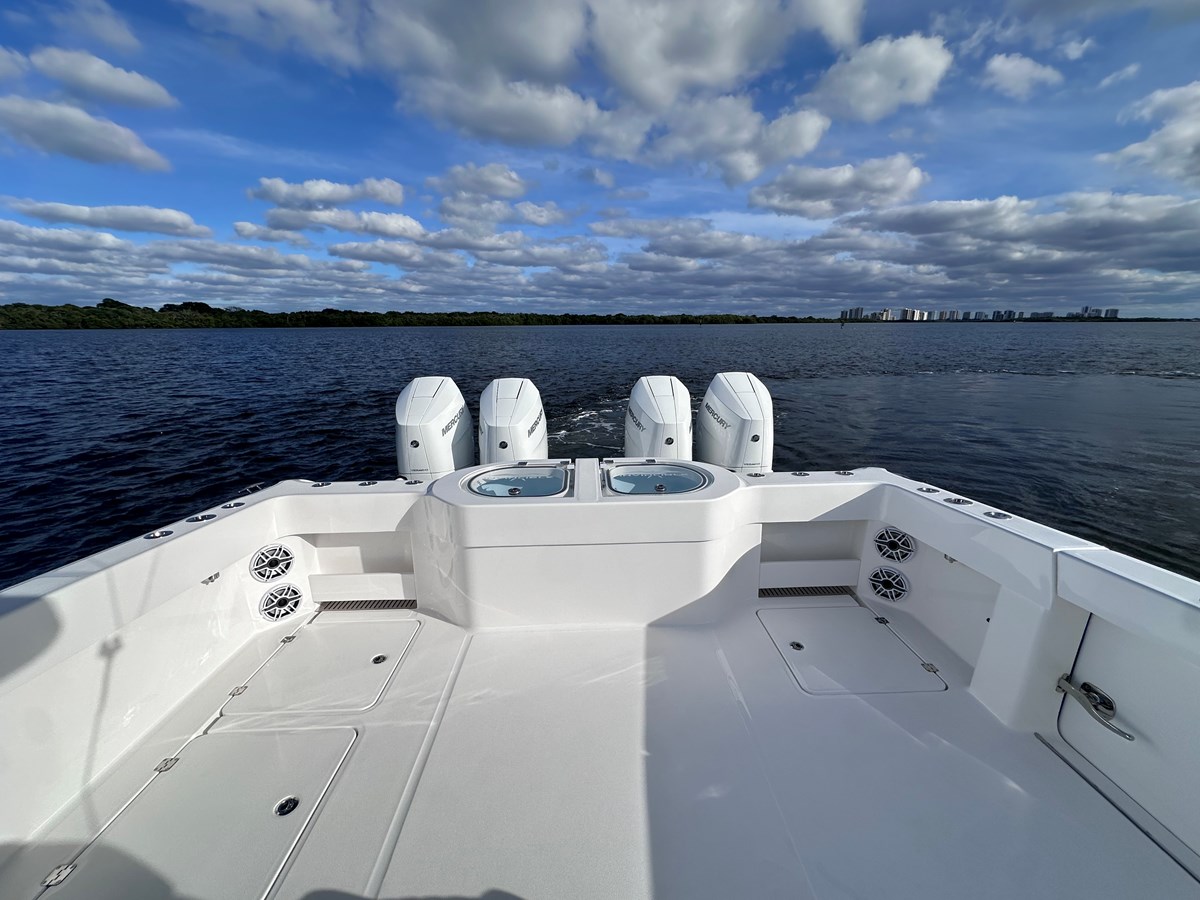 40' Invincible