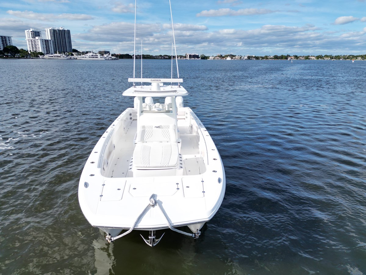 40' Invincible