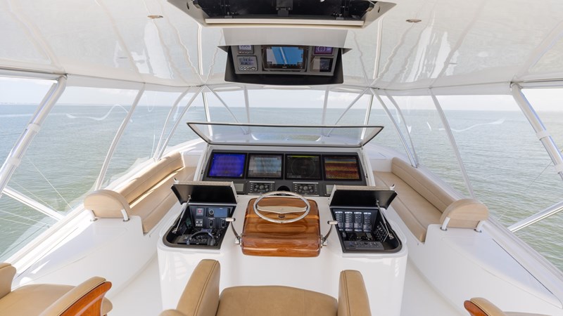 2016 Viking 80 Convertible 