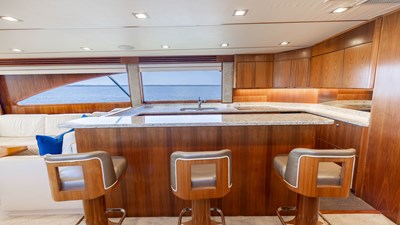 2016 VIKING 80 Convertible - photo 10