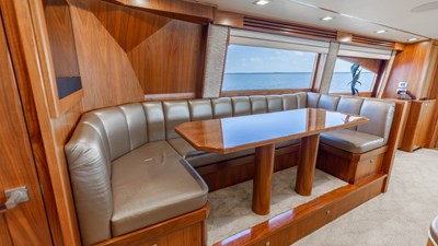 2016 VIKING 80 Convertible - photo 14