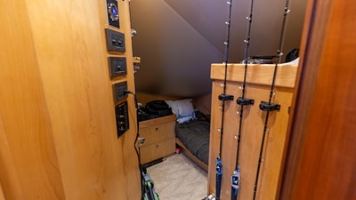 2016 VIKING 80 Convertible - photo 16