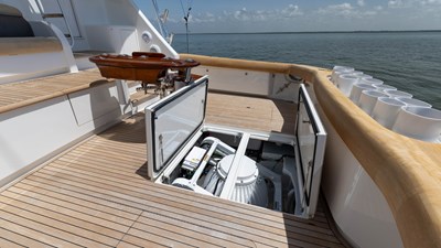 2016 VIKING 80 Convertible - photo 45