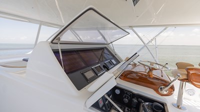 2016 VIKING 80 Convertible - photo 48