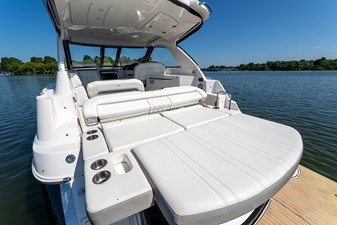 2019 REGAL 35 Sport Coupe - photo 11