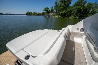2019 REGAL 35 Sport Coupe - photo 13