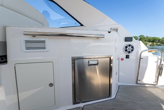 2019 REGAL 35 Sport Coupe - photo 20