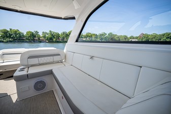 2019 REGAL 35 Sport Coupe - photo 21