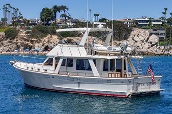 1989 OFFSHORE YACHTS Sedan - photo 1