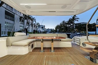 2020 PRESTIGE YACHTS 590 - photo 14