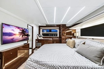 2020 PRESTIGE YACHTS 590 - photo 17